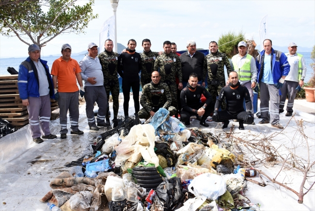 Bodrum'da deniz dibi ve kıyı temizliği